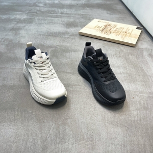 鳄鱼世家 广州鞋 新款 38-44 货号：5262