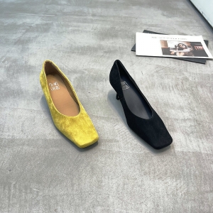 芭比娃娃 广州鞋 新款 羊京皮 内里羊皮 脚垫羊皮 35-38 货号：999-01