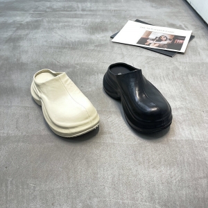 柏宏图 广州鞋 新款 复古牛皮 内里羊皮 脚垫羊皮 35-39 货号：8668-521