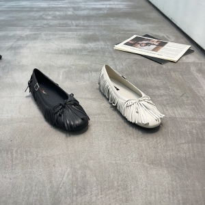 斯蔓洁宝 广州鞋 新款 羊皮 内里羊皮 脚垫羊皮 37-39 货号：1306110
