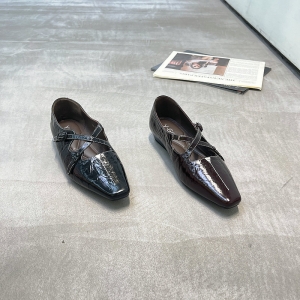 樱歌 广州鞋 新款 头层牛皮 内里羊皮 脚垫羊皮34-38 货号：33312