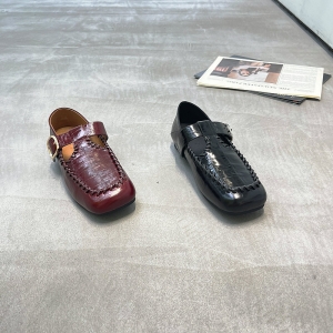樱歌 广州鞋 新款 头层牛皮 内里羊皮 脚垫羊皮 34-39 货号：5555-1