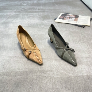 樱歌 广州鞋 新款 羊京+羊皮 内里羊皮 脚垫羊皮34-39 货号：2581-3