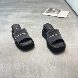 立驰俪 广州鞋 新款 内里羊皮  36-39 货号：2533-3