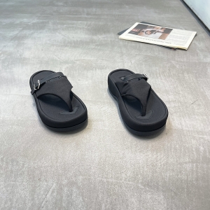 立驰俪 广州鞋 新款  35-40 货号：26602