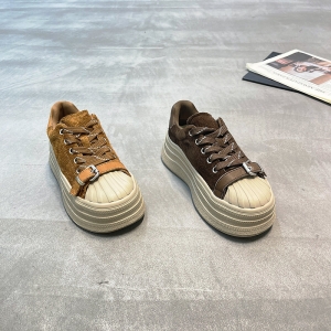 樱歌 广州鞋 新款 头层牛皮 脚垫羊皮 35-39 货号：607-250