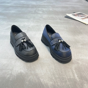 樱歌 广州鞋 新款 内里羊皮 脚垫羊皮 34-39 货号：2610-17